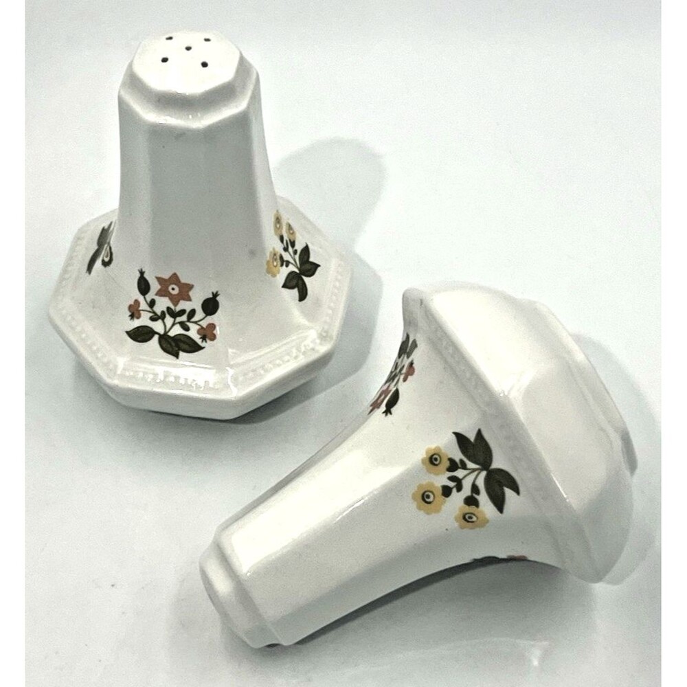 Vintage Heritage Posy Salt & Pepper Shaker Set Johnson Brothers England 4" T